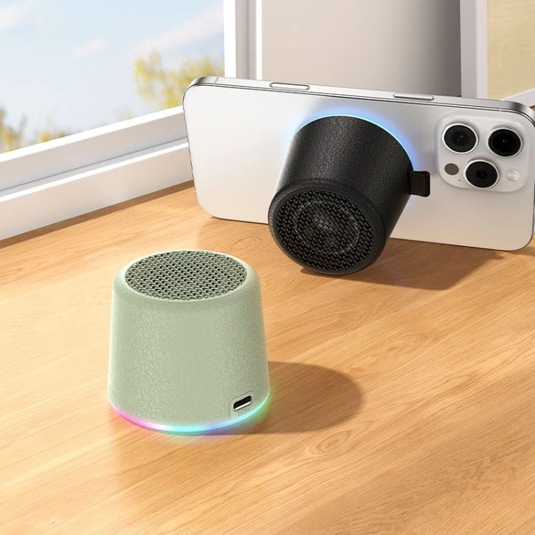 Magnetyczny głośnik bezprzewodowy Hoco HC49 8W Bluetooth 6.0 – zielony