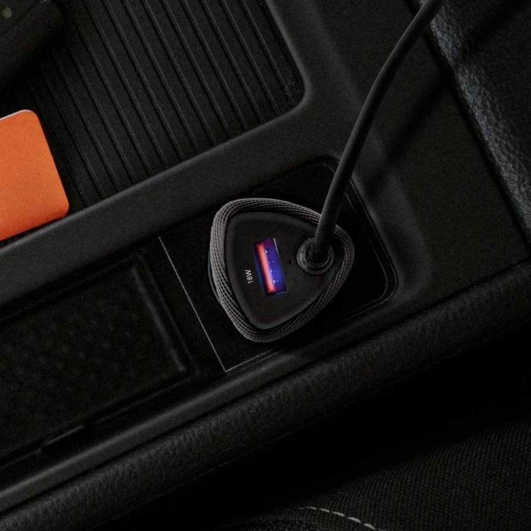Ładowarka samochodowa Forcell F-Energy Carbon 38W – Port USB QC 3.0 + Kabel USB-C PD – Czarna