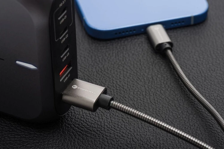 Pancerny kabel USB-A do Lightning Forcell F-Energy Metal 12W – 1 m – Srebrny