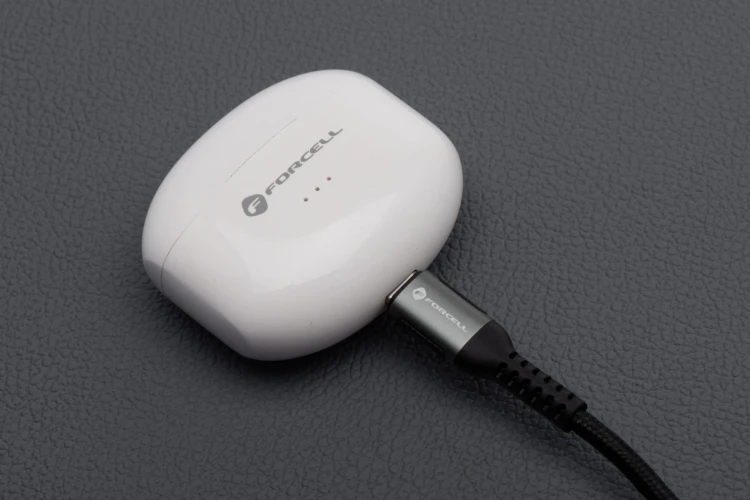 Ekstremalnie mocny kabel USB-C do USB-C Forcell F-Energy Cafule 240W PD – 2 m – Czarny