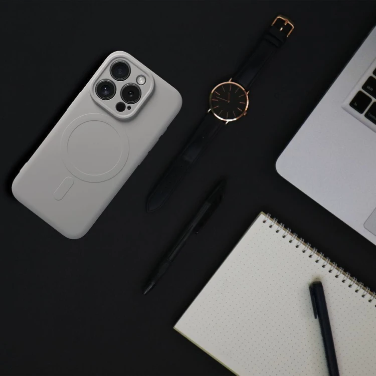 Eleganckie etui Silicone Mag Cover do iPhone 17 Pro Max – MagSafe – Tytanowy