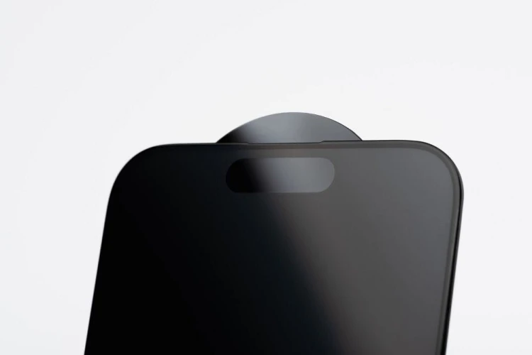 Matowe szkło hartowane dla graczy Forcell Matt Glass z czarną ramką do iPhone 15