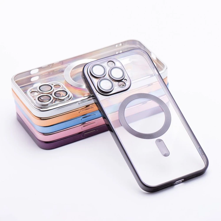 Etui do iPhone 11 Electro Mag Cover MagSafe Czarne Transparentne