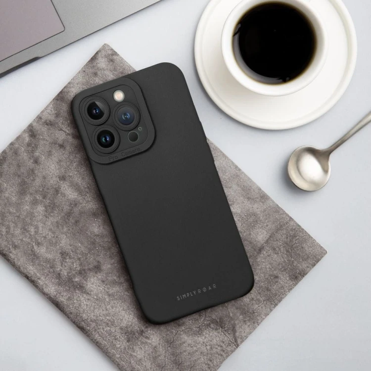 Etui do iPhone 11 ROAR LUNA Matowe Czarne Slim TPU