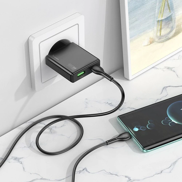 Szybka ładowarka sieciowa Hoco N38 20W (USB-C Power Delivery + USB-A Quick Charge) – czarna