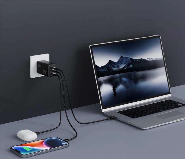 Ładowarka sieciowa Blue Star GaN 65W 2xUSB-C USB-A SFC2.0 PD Czarna