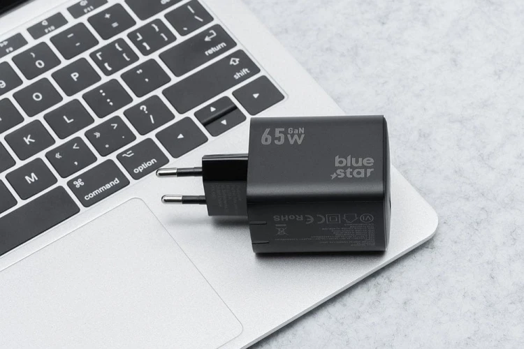 Ładowarka sieciowa Blue Star GaN 65W 2xUSB-C USB-A SFC2.0 PD Czarna
