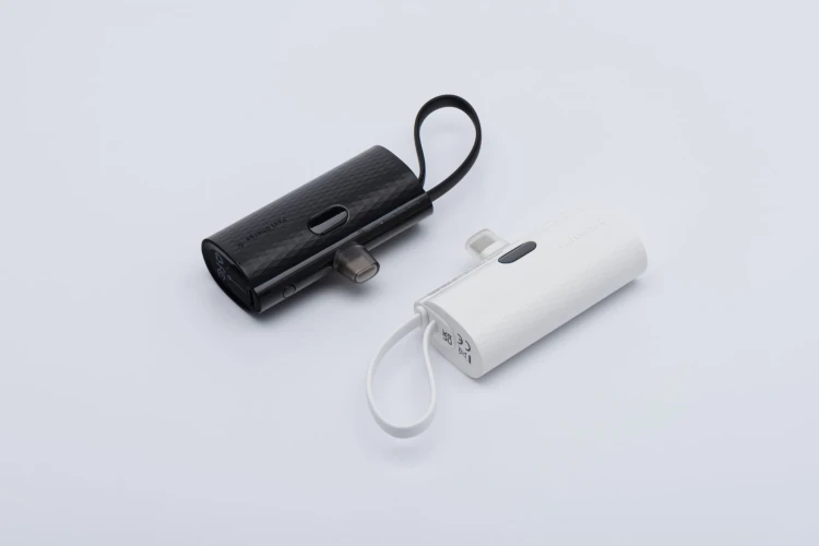 Kieszonkowy powerbank ze złączem Lightning Forcell F-Energy Power Plug F5K3 5000 mAh PD 20W – Biały