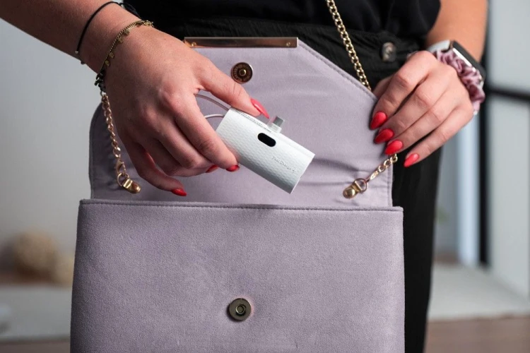 Kieszonkowy powerbank ze złączem USB-C Forcell F-Energy Power Plug F5K3 5000 mAh PD 20W – Biały